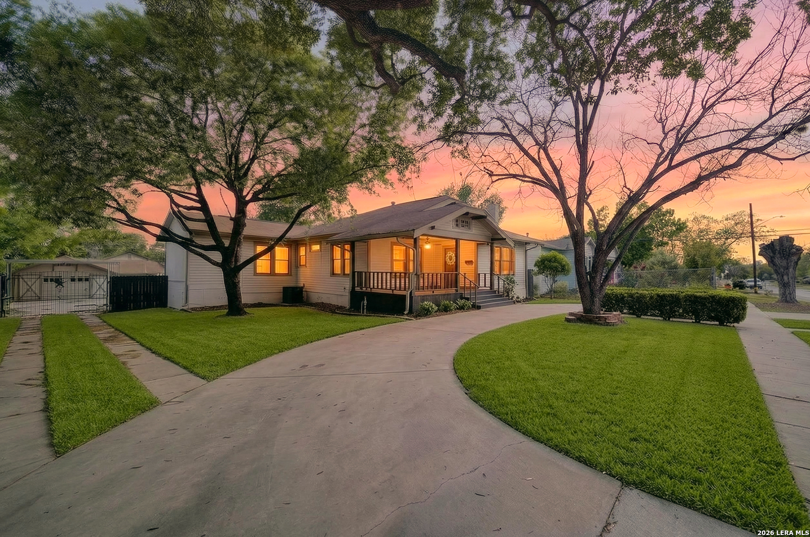 806 Kayton Avenue San Antonio TX 78210