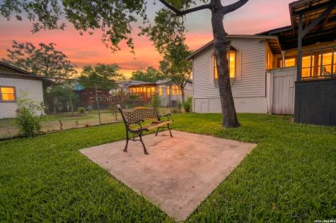 806 Kayton Avenue San Antonio TX 78210