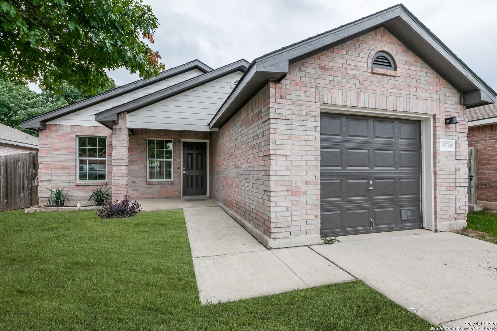 10639 S Shaenridge San Antonio TX 78254