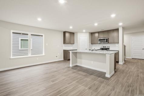 1224 Sweden Seguin TX 78155