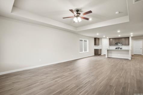 1224 Sweden Seguin TX 78155