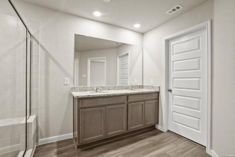 1224 Sweden Seguin TX 78155