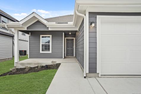 1224 Sweden Seguin TX 78155