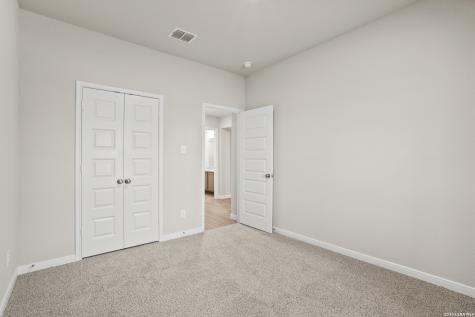 1224 Sweden Seguin TX 78155