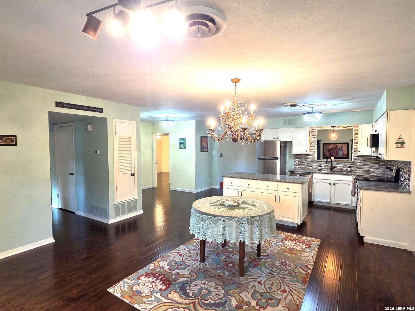 205 Trudy Lane Universal City TX 78148