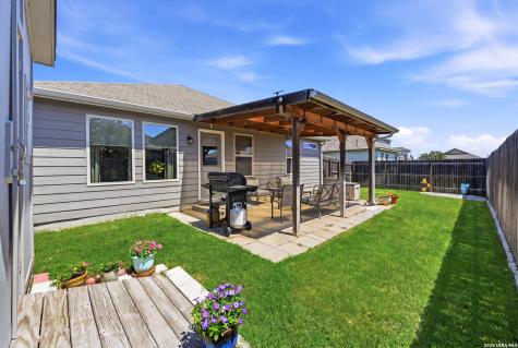 522 Sand Trail Street New Braunfels TX 78130