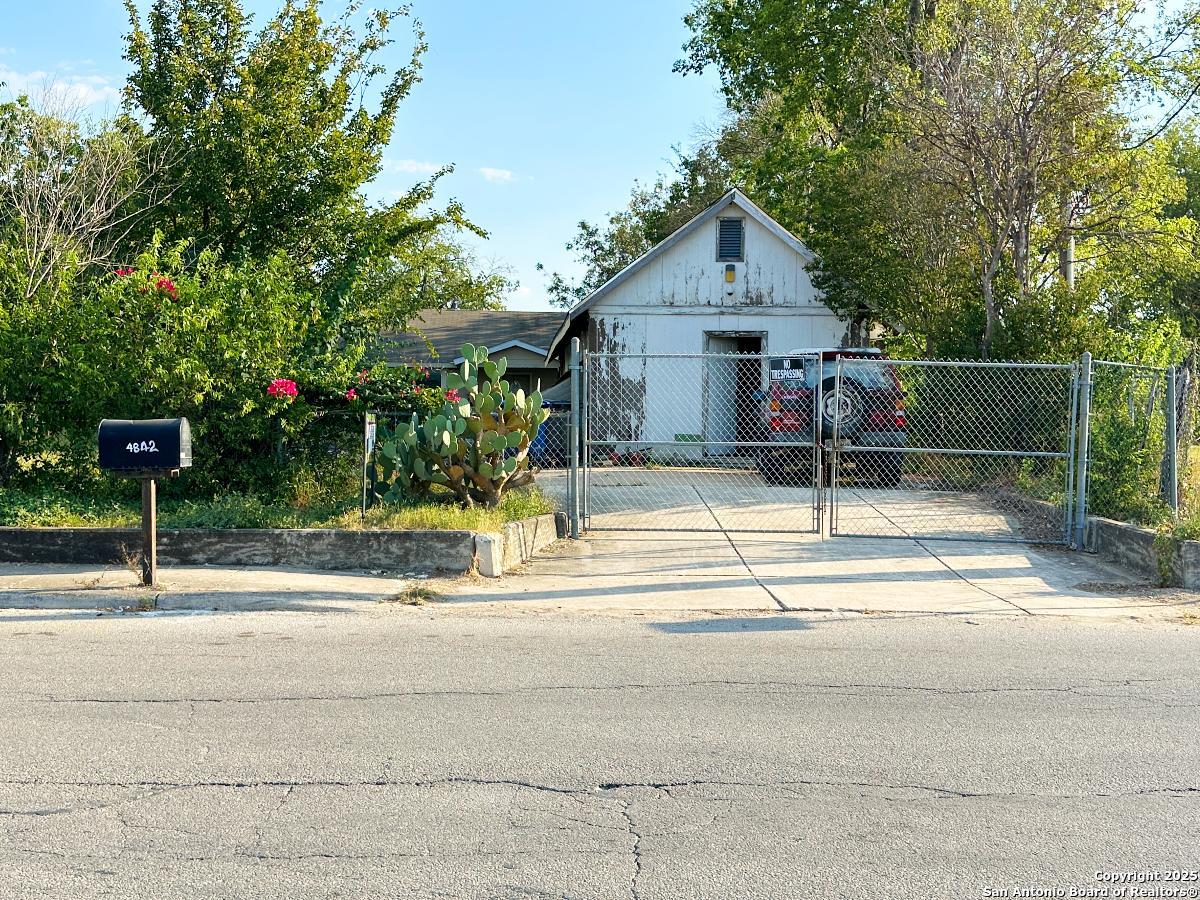 4842 Lord Road San Antonio TX 78220