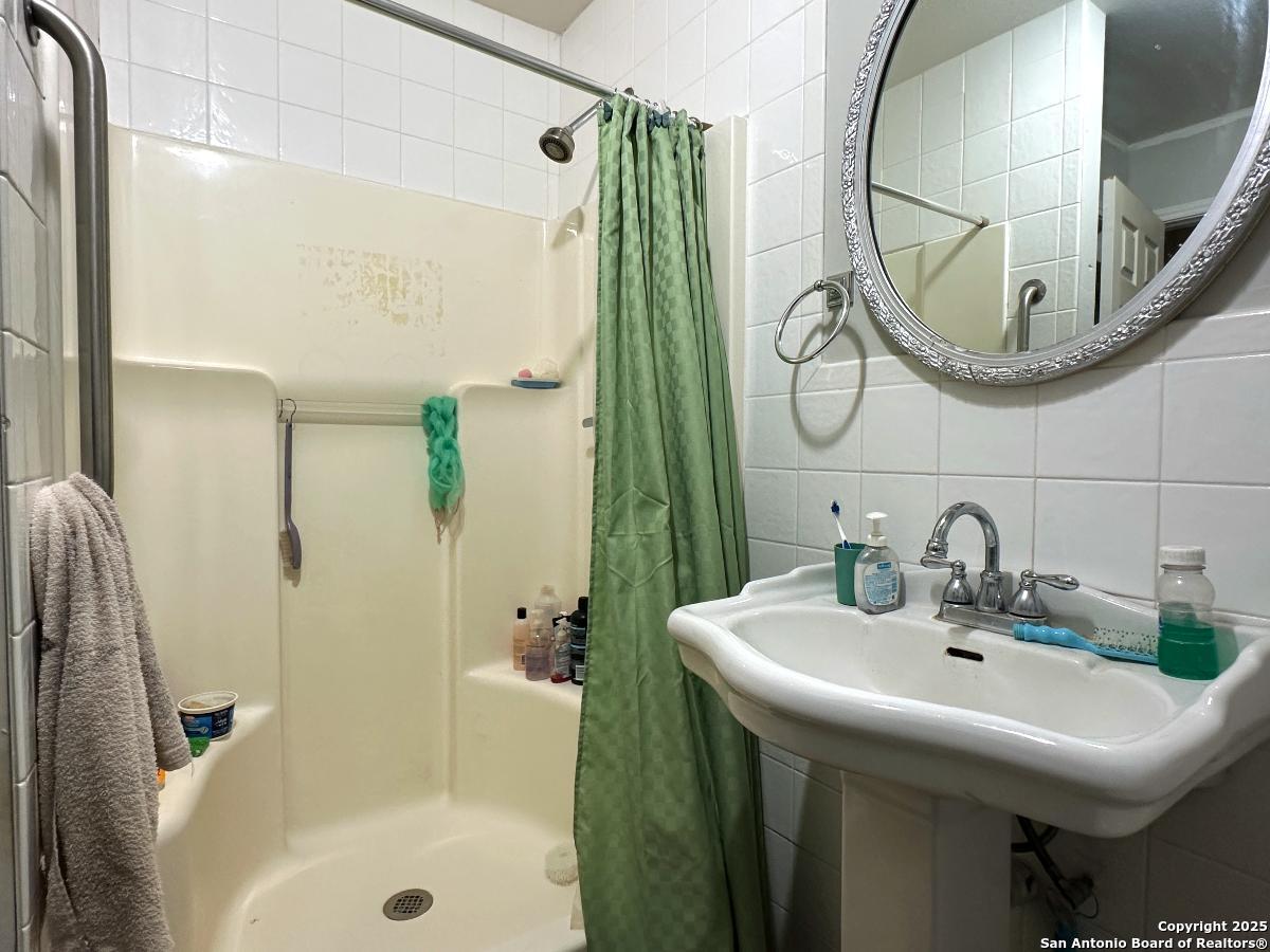 4842 Lord Road San Antonio TX 78220