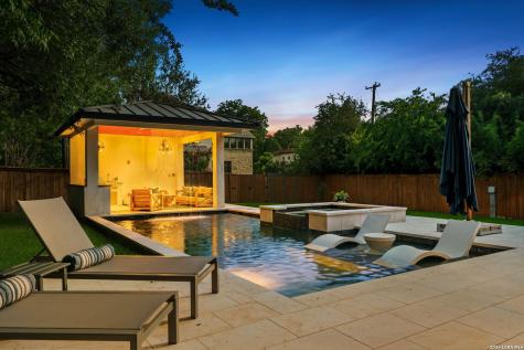 524 Garraty Road Terrell Hills TX 78209