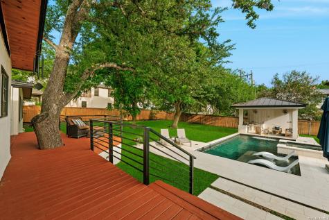 524 Garraty Road Terrell Hills TX 78209