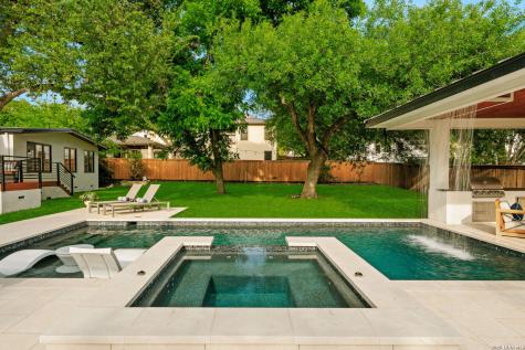 524 Garraty Road Terrell Hills TX 78209