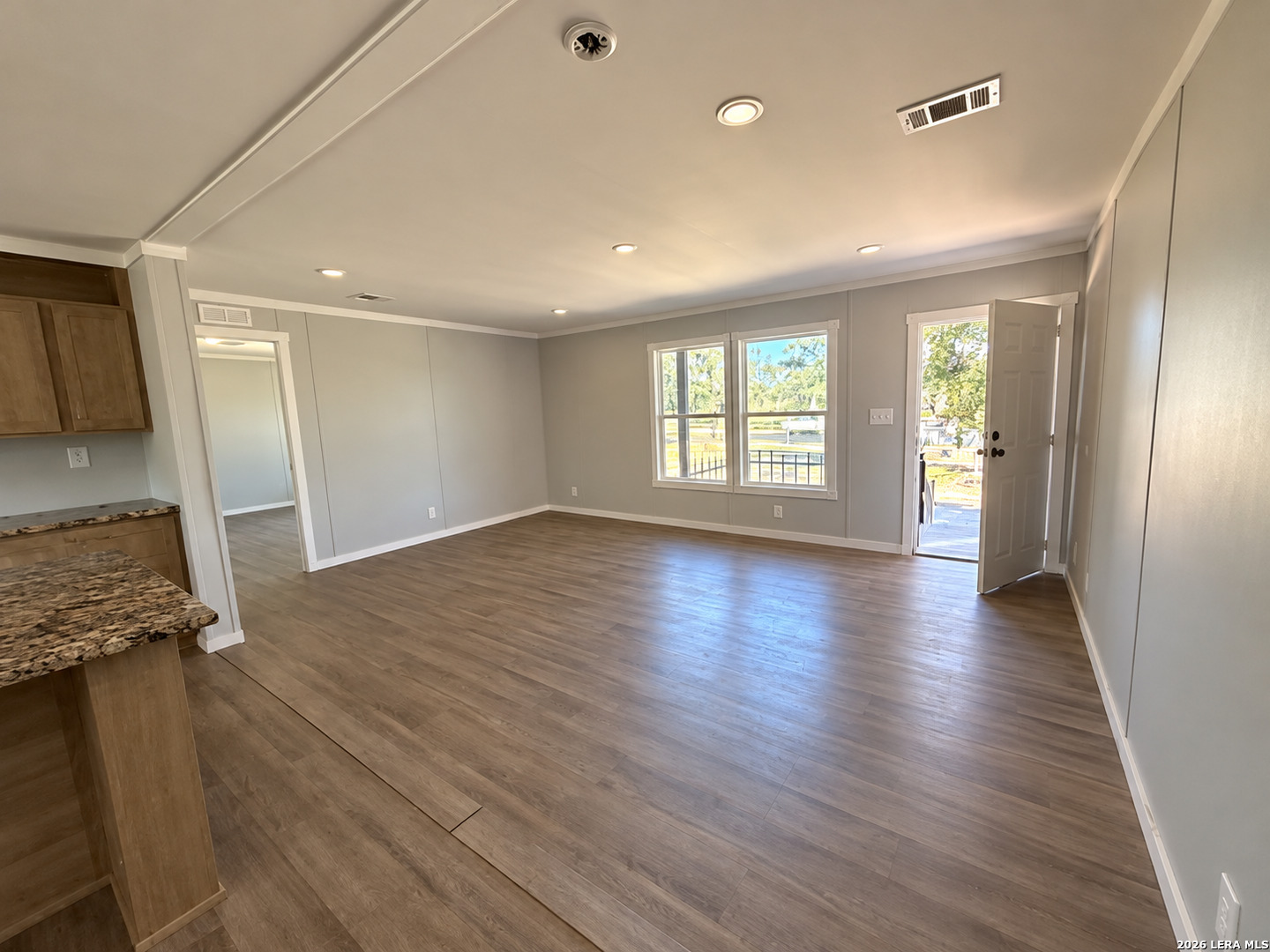 55 Ridgeway Drive Somerset TX 78069