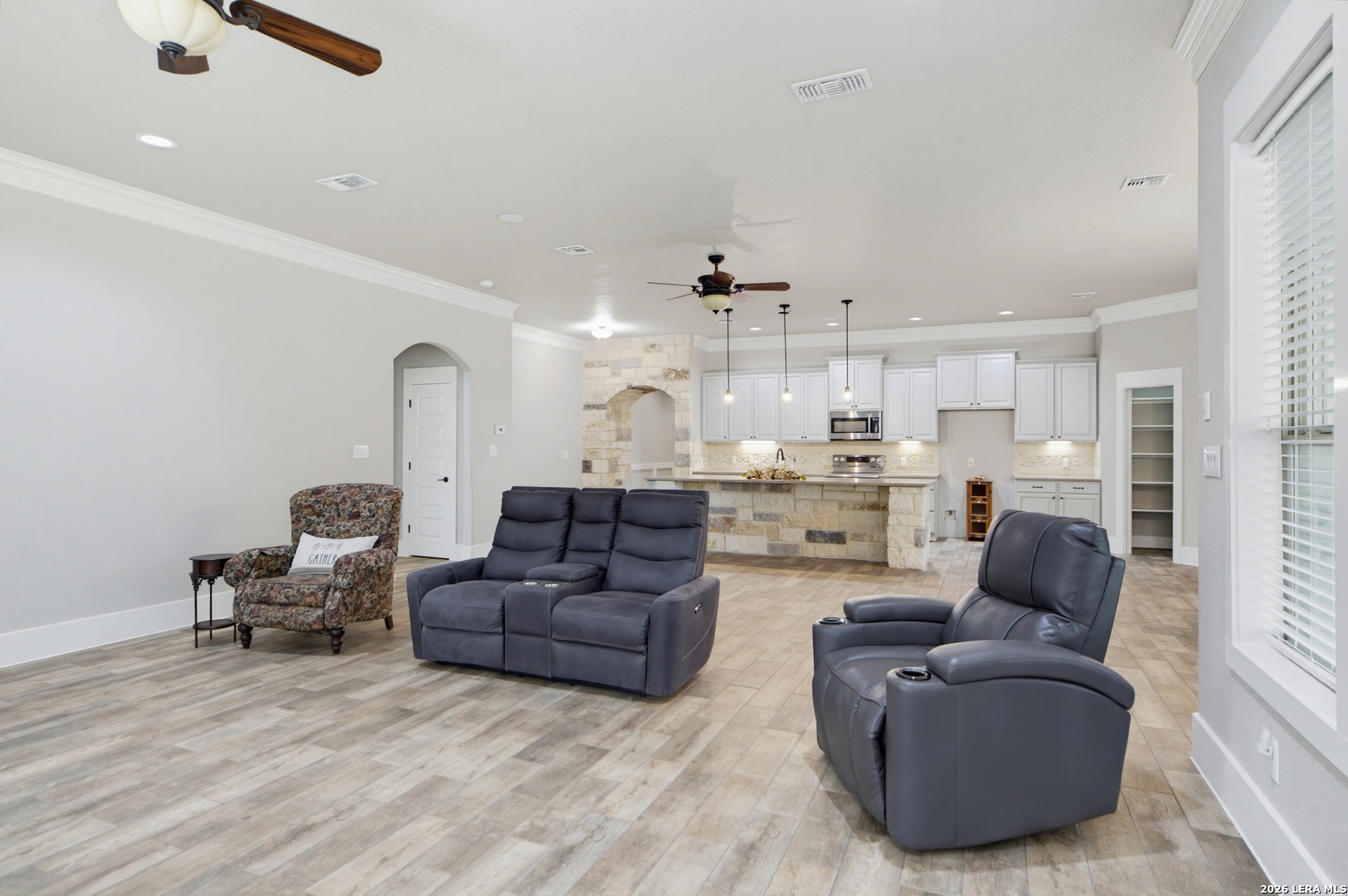 2407 Fm 1283 Pipe Creek TX 78063