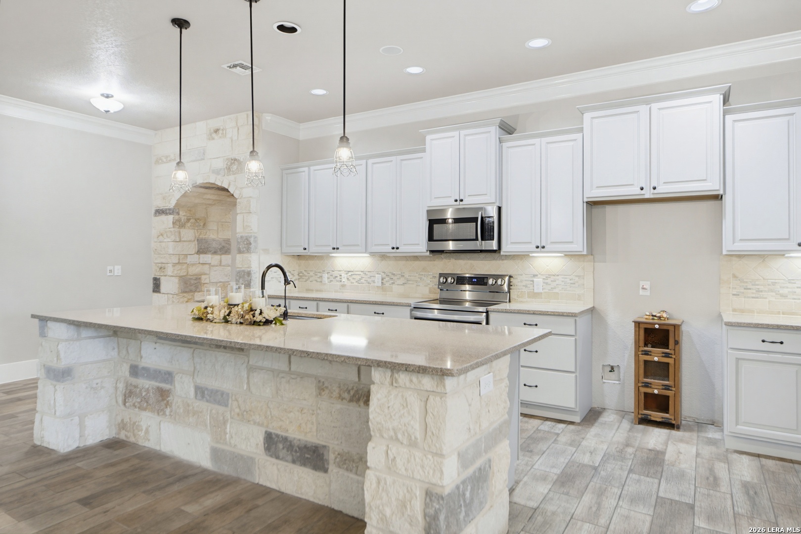 2407 Fm 1283 Pipe Creek TX 78063