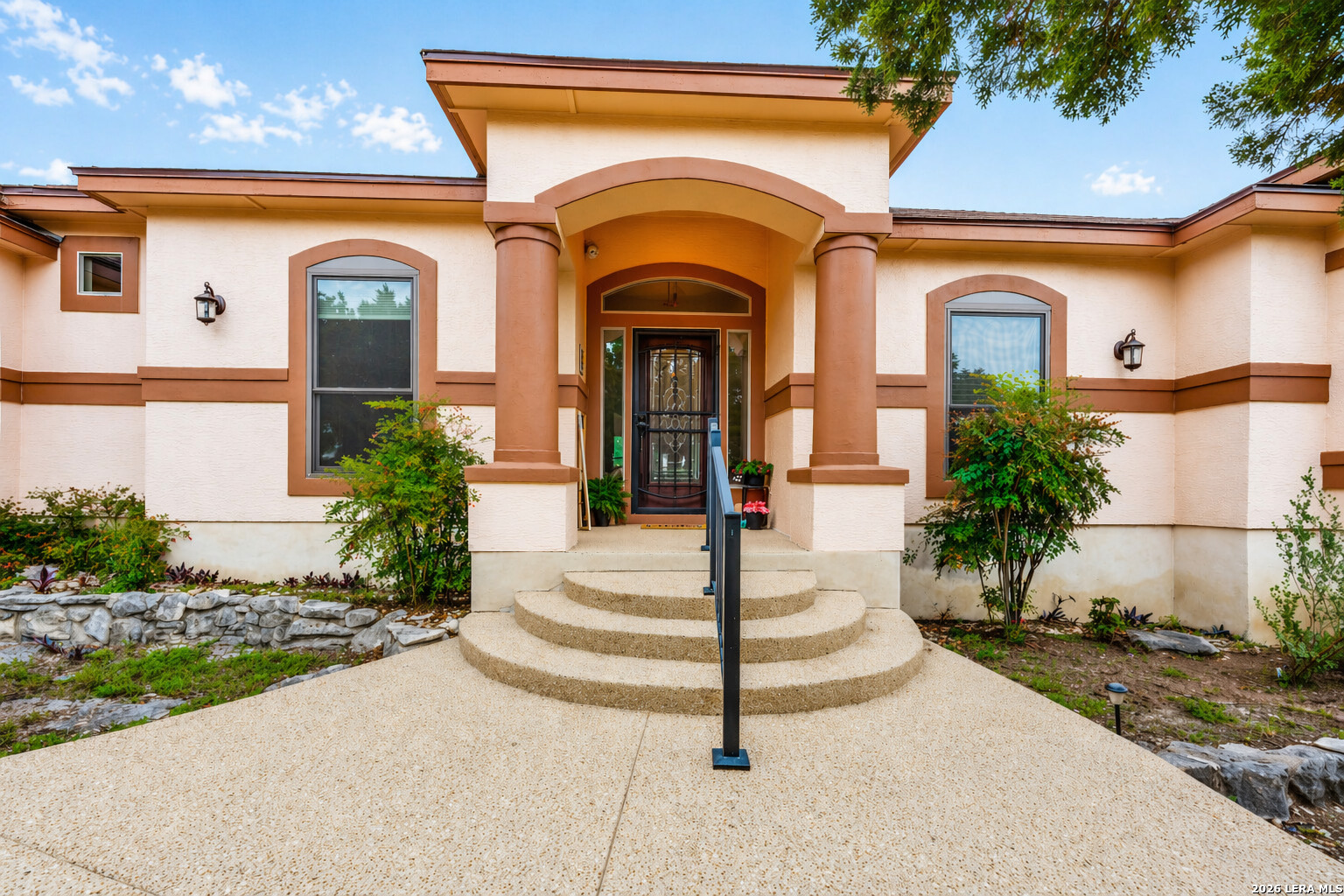 580 County Road 273 Mico TX 78056
