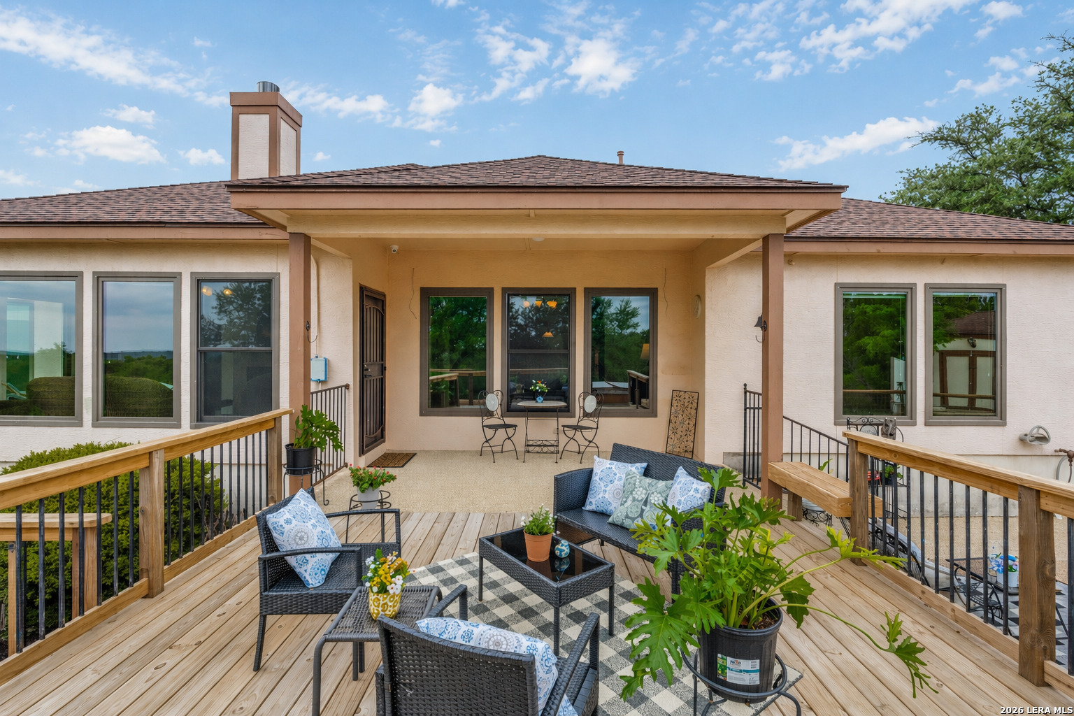 580 County Road 273 Mico TX 78056