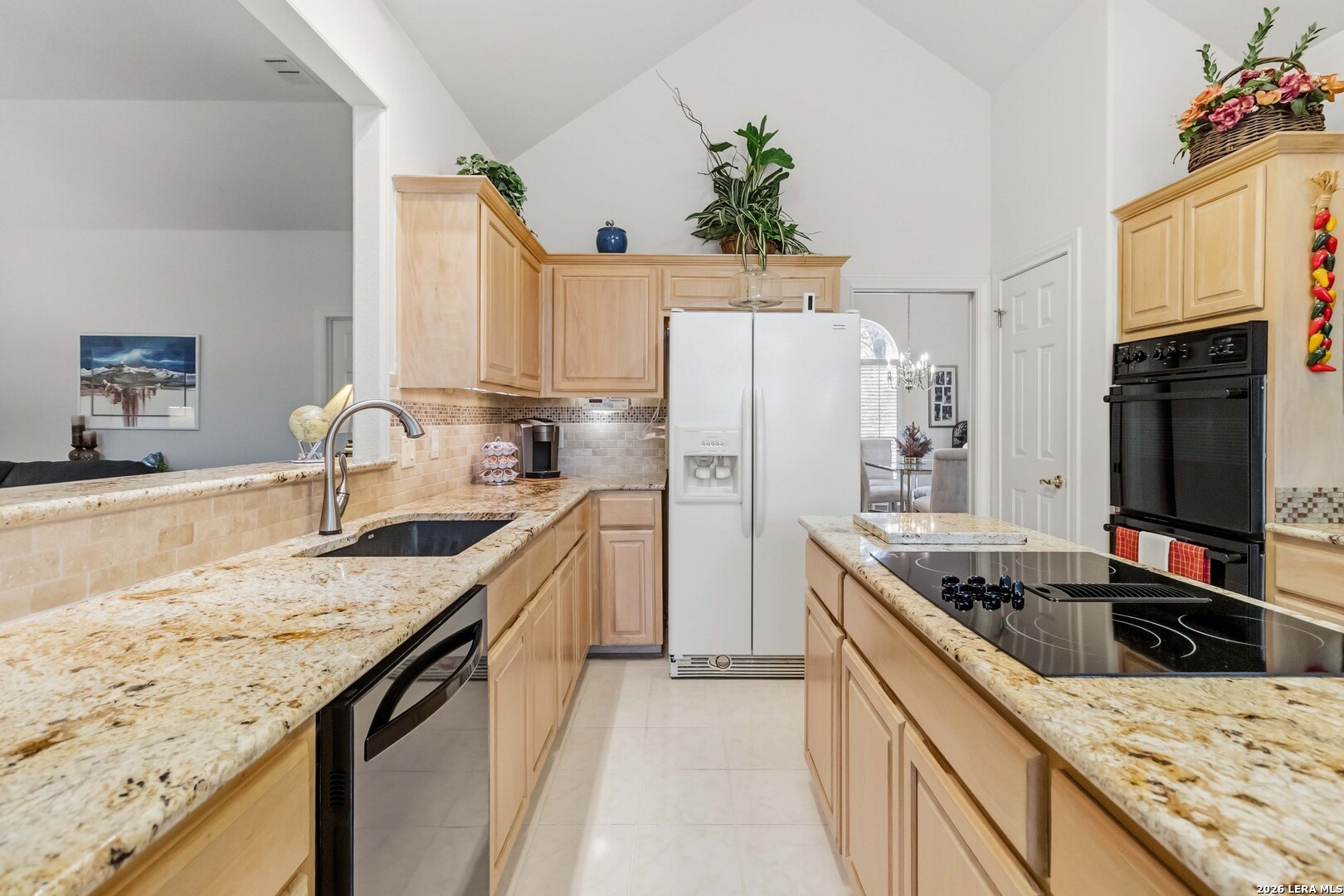 1427 Fawn Creek San Antonio TX 78248