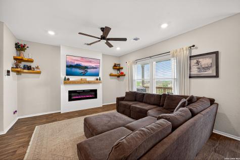 6307 Embankment San Antonio TX 78252