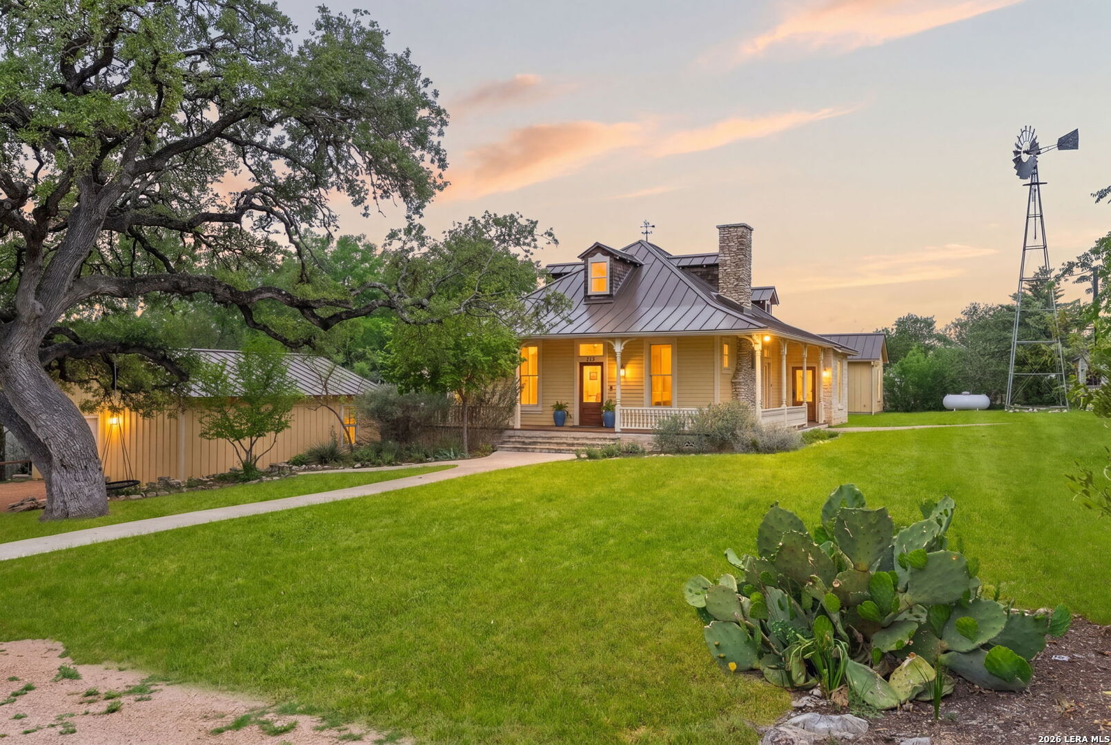 107 High Street Comfort TX 78013
