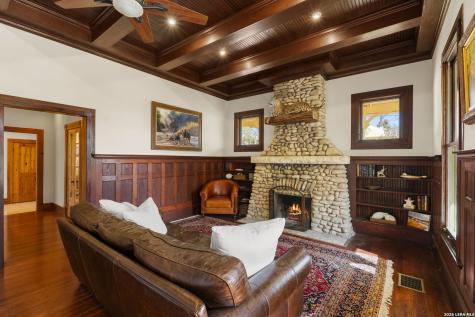 107 High Street Comfort TX 78013