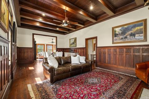 107 High Street Comfort TX 78013