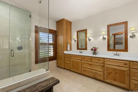107 High Street Comfort TX 78013