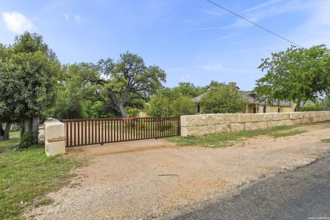 107 High Street Comfort TX 78013