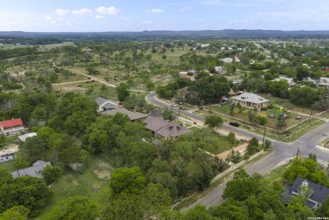 107 High Street Comfort TX 78013