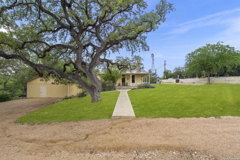 107 High Street Comfort TX 78013