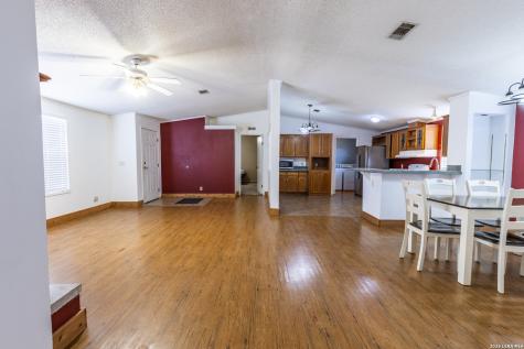 5526 Fm 20 Seguin TX 78155