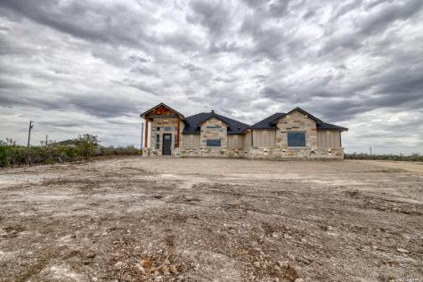 22 Greystone Hills Circle Uvalde TX 78801