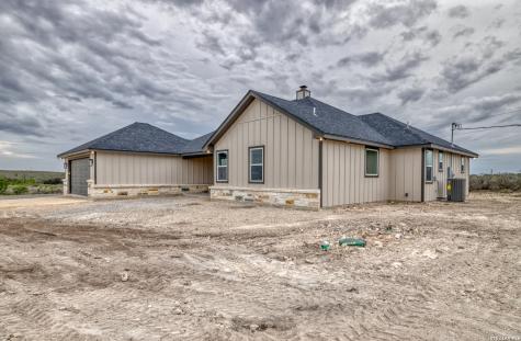 22 Greystone Hills Circle Uvalde TX 78801