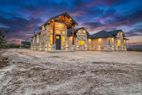 22 Greystone Hills Circle Uvalde TX 78801