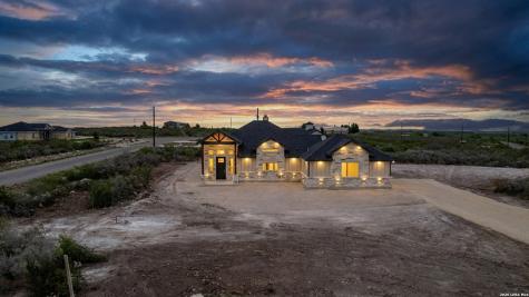 22 Greystone Hills Circle Uvalde TX 78801