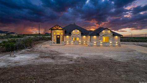 22 Greystone Hills Circle Uvalde TX 78801