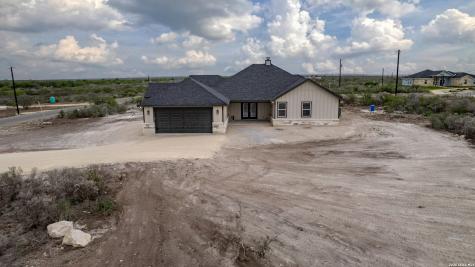 22 Greystone Hills Circle Uvalde TX 78801