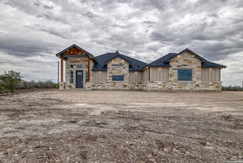 22 Greystone Hills Circle Uvalde TX 78801