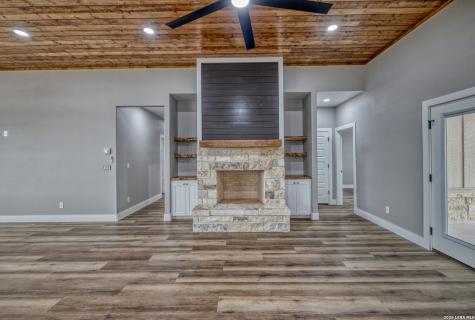 22 Greystone Hills Circle Uvalde TX 78801