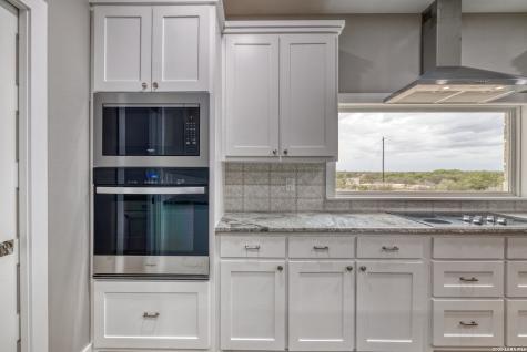 22 Greystone Hills Circle Uvalde TX 78801