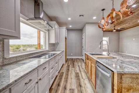 22 Greystone Hills Circle Uvalde TX 78801