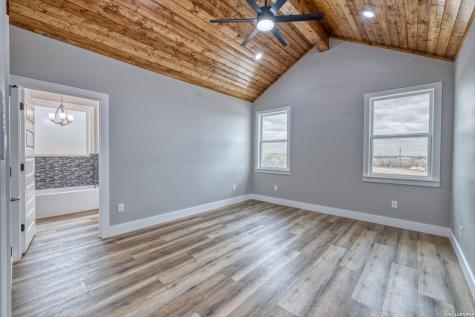 22 Greystone Hills Circle Uvalde TX 78801