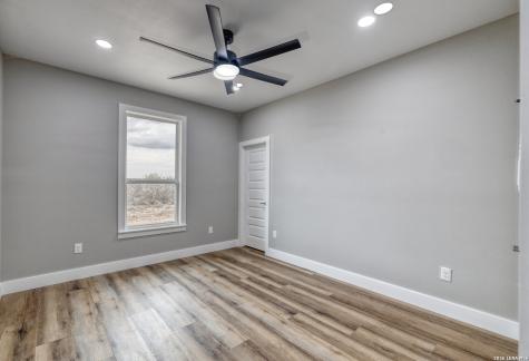22 Greystone Hills Circle Uvalde TX 78801