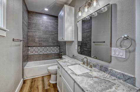 22 Greystone Hills Circle Uvalde TX 78801