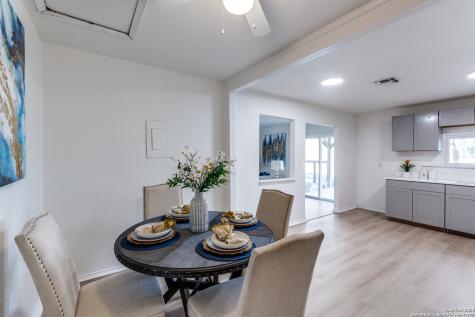 12209 Lucky Oaks Live Oak TX 78233