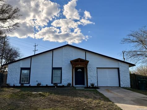 12209 Lucky Oaks Live Oak TX 78233