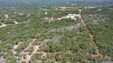 450 County Road 246 Hondo TX 78861