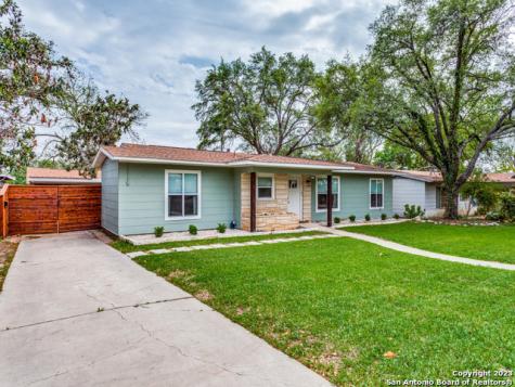 106 Vaughan Place San Antonio TX 78201