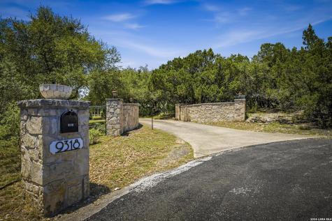 9318 Fox Briar Boerne TX 78006