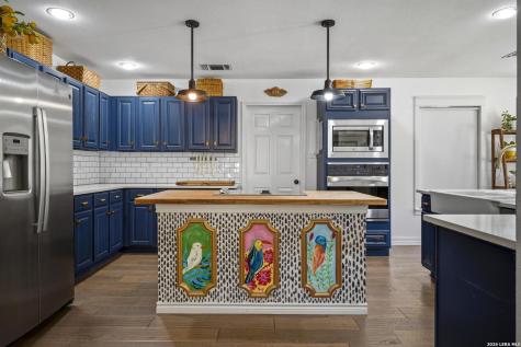 9318 Fox Briar Boerne TX 78006
