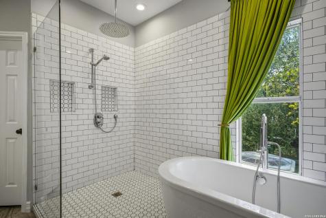 9318 Fox Briar Boerne TX 78006